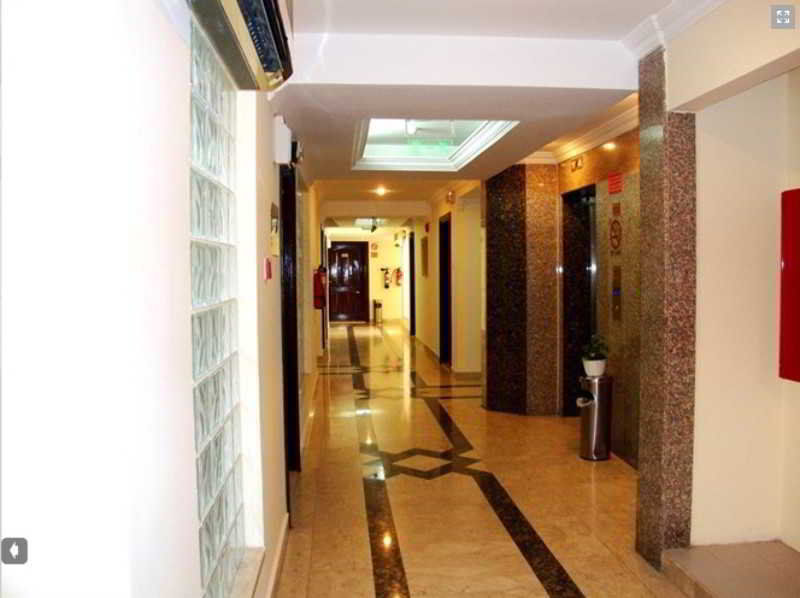 Al Muraqabat Plaza Hotel Apartments Dubái Exterior foto